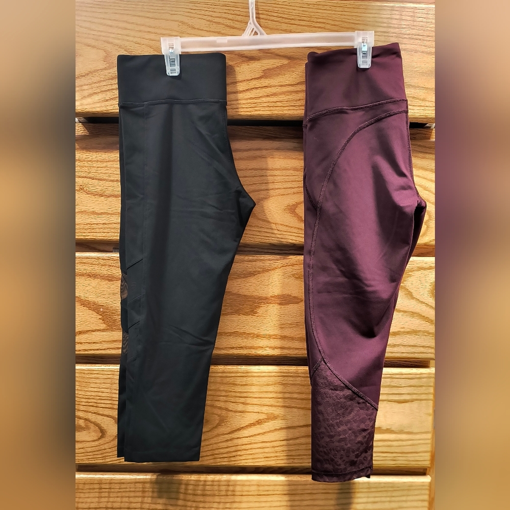 Two Victoria's secret size small crop leggings